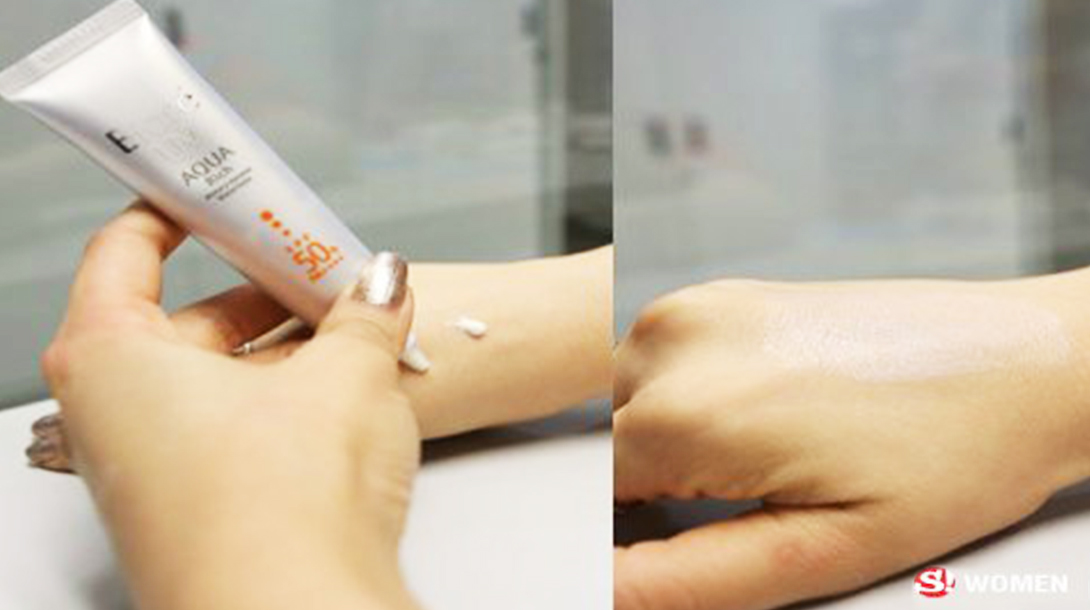 Biore UV Aqua Rich Watery Mousse